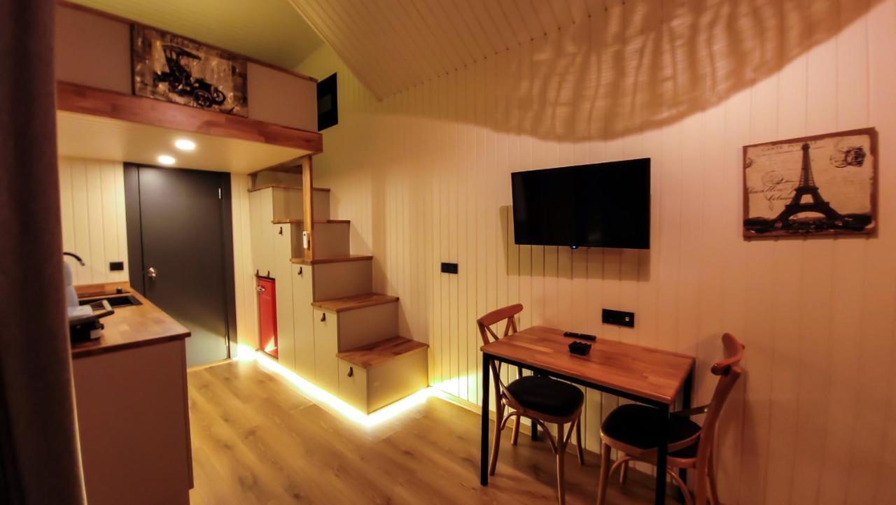 ספנג'ה Ten Tiny House מראה חיצוני תמונה