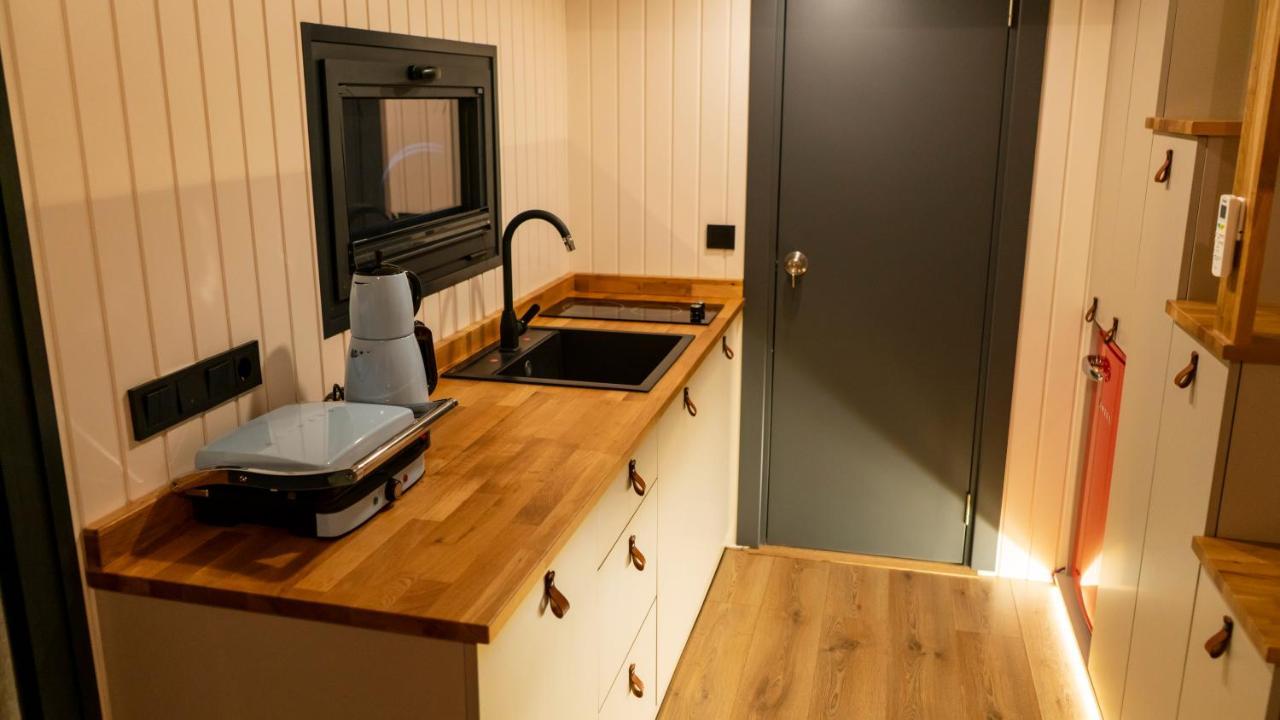 ספנג'ה Ten Tiny House מראה חיצוני תמונה